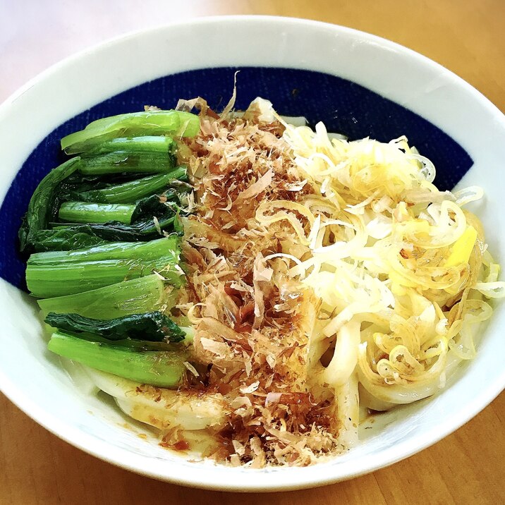 小松菜とネギの醤油バター混ぜうどん